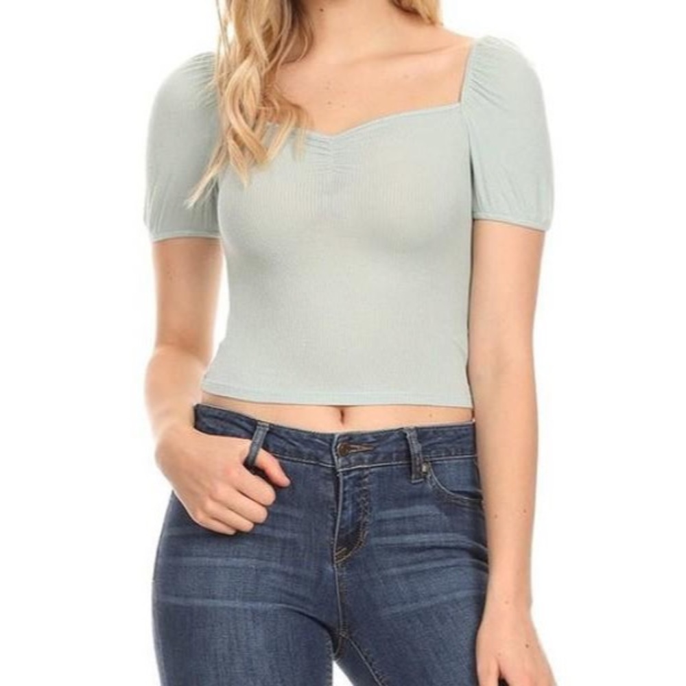 🦋3/$30 Cream Puffed sleeve Crop Top - Picture 5 of 5